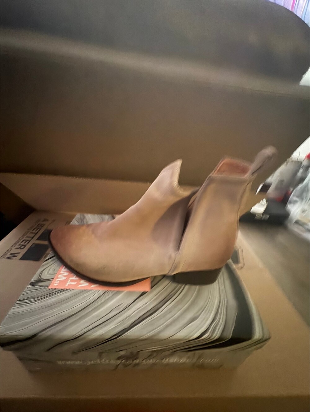 Women’s Ankle Chelsea Boot - Taupe Suede